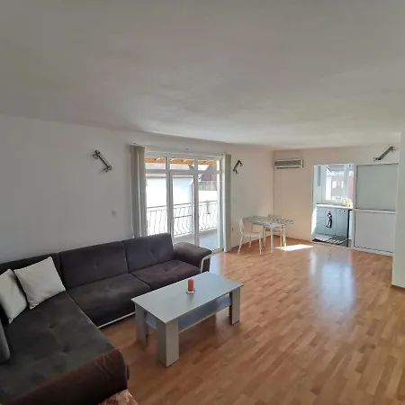 Appartamento 4th Floor *