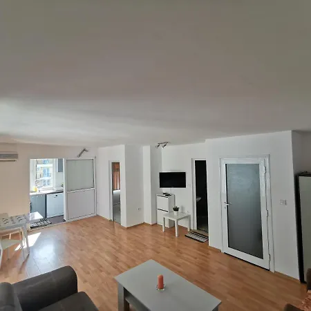 Appartamento 4th Floor *